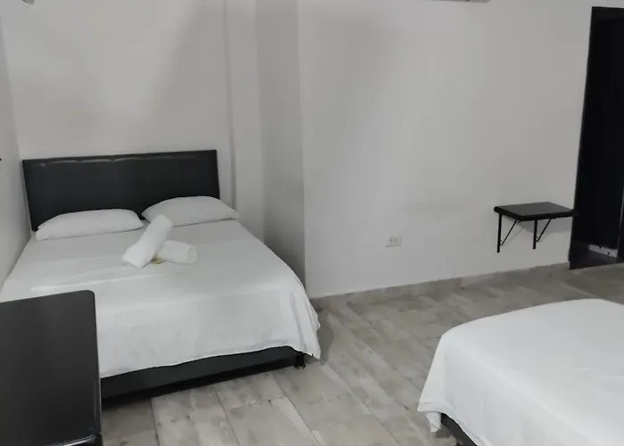 Hotel Ozzy