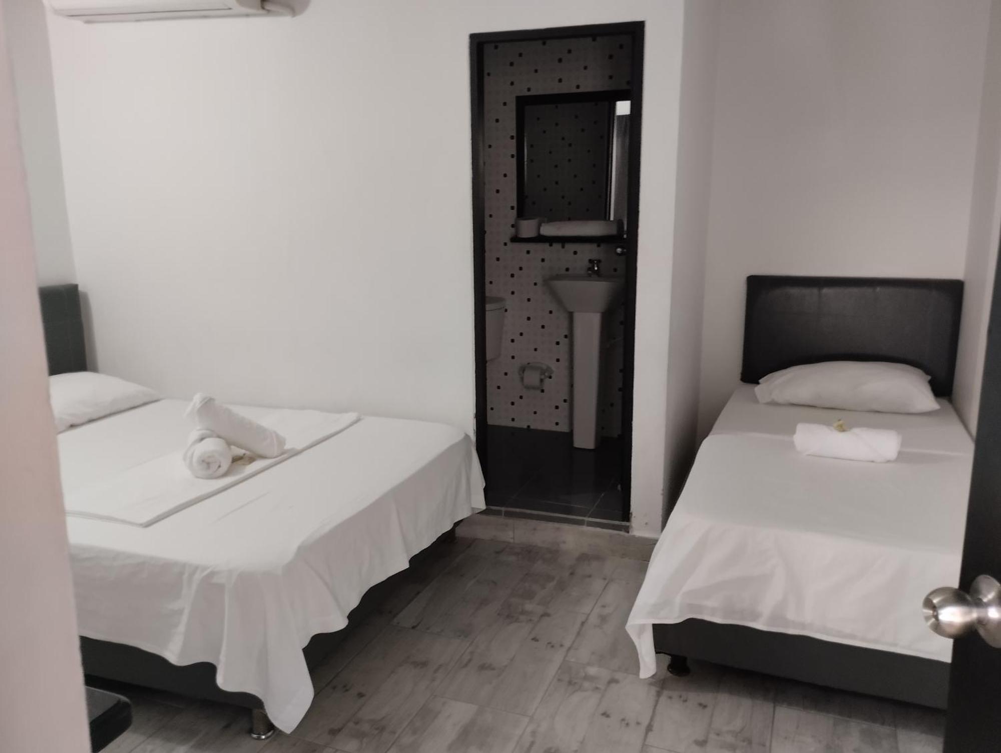 Hotel Ozzy Doradal