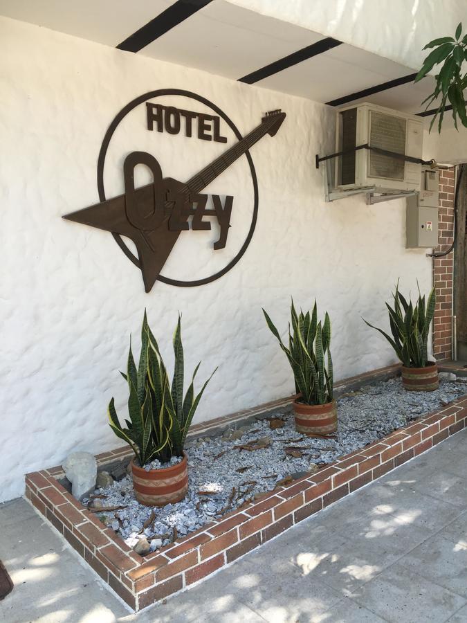 Hotel Ozzy Doradal